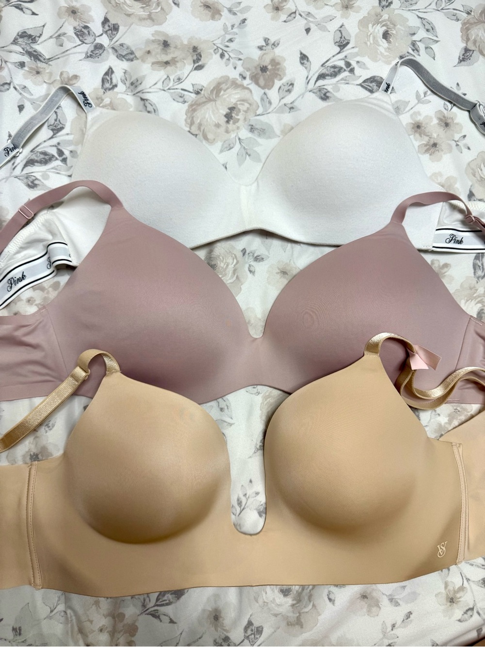 Set of 3 Various Bras 32DD
